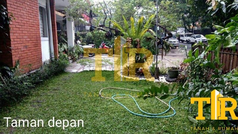 Rumah 2 Lantai dan Kos-kosan 10 Kamar