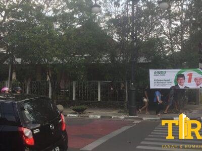 Dijual Rumah di jalan utama, bisa untuk tempat usaha